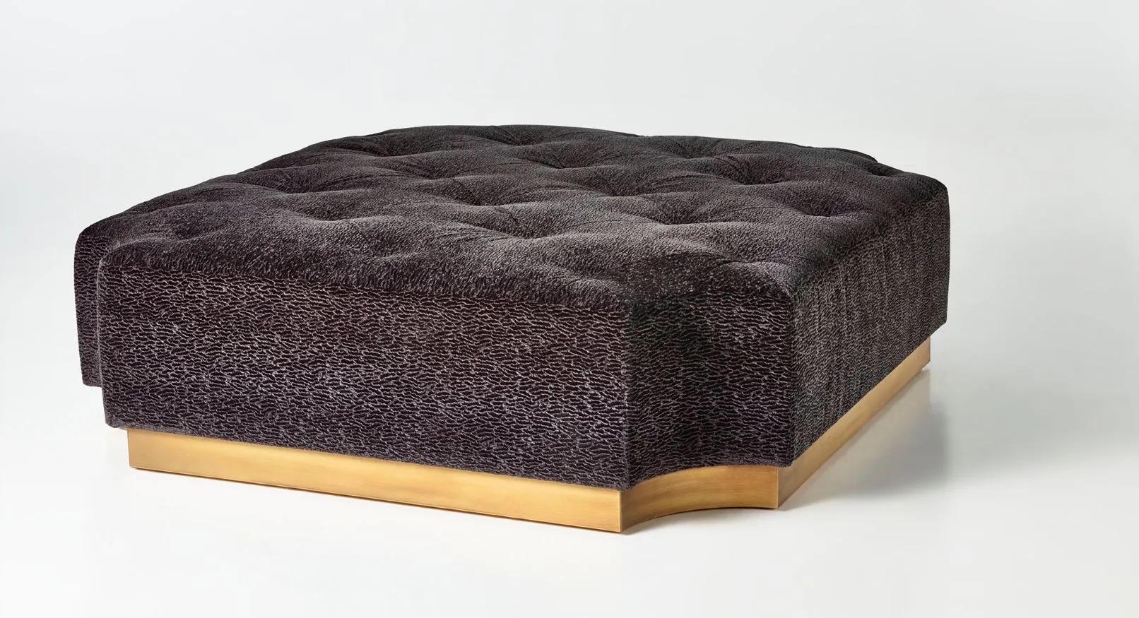 gallery-intro-Borgia Low Pouf